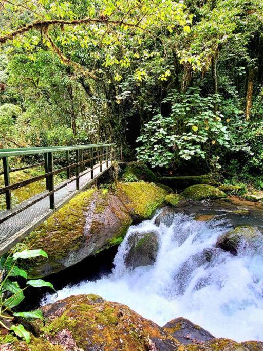 سان جيراردو دو دوتا Unicorn Lodge: Direct Riverfront : Unique Experience المظهر الخارجي الصورة