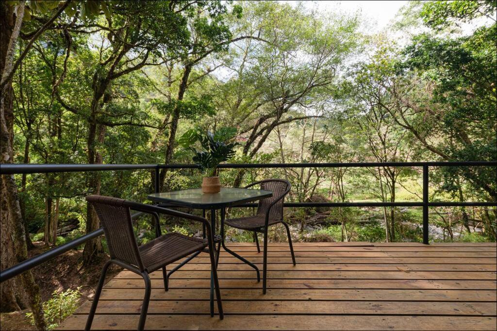 سان جيراردو دو دوتا Unicorn Lodge: Direct Riverfront : Unique Experience المظهر الخارجي الصورة