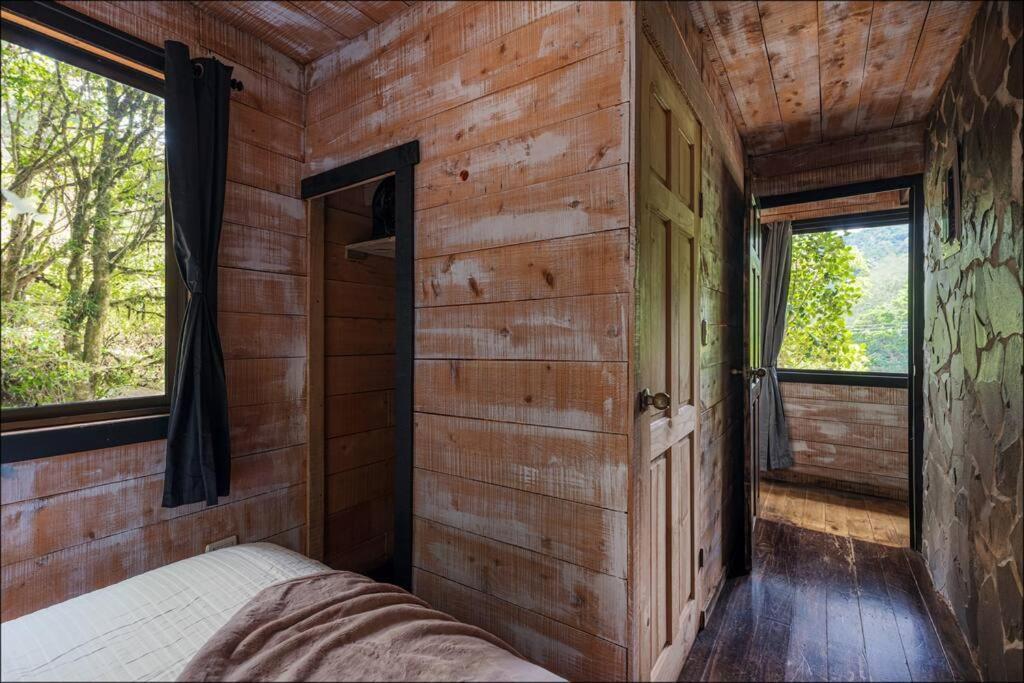 سان جيراردو دو دوتا Unicorn Lodge: Direct Riverfront : Unique Experience المظهر الخارجي الصورة